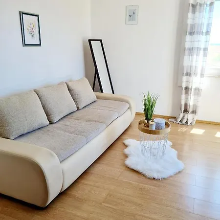 Mia Apartment *