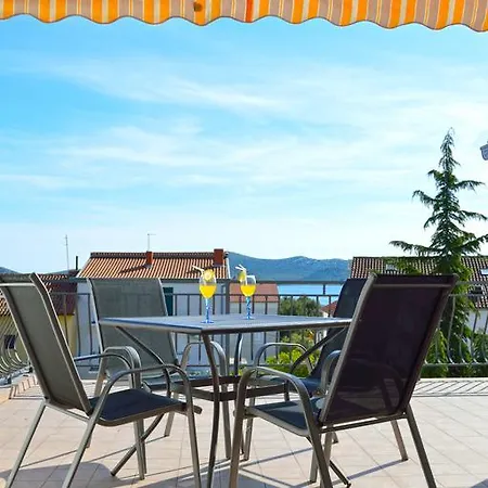 Apartment Mia Biograd Na Moru